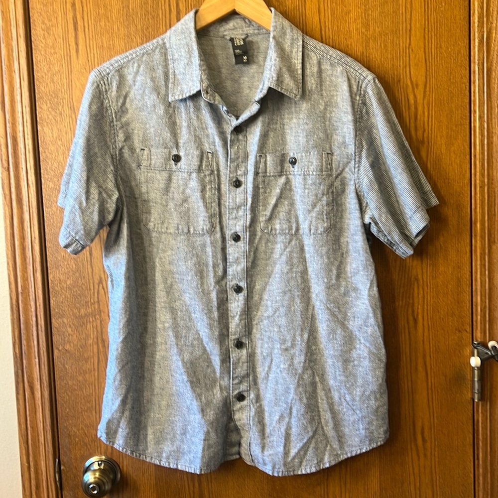 Mountain Hardware Button Up - image 1